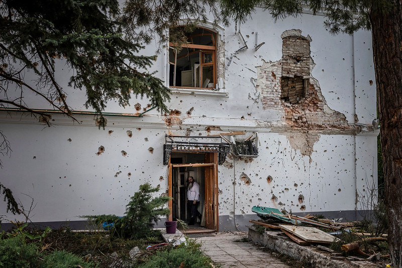 Валуйки, бои под Изюмом, обстрел монастырей,